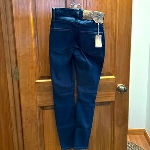 NWT Patagonia women’s dark jeans